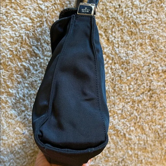 Gucci Jackie Piston Lock Black Shoulder Hand Bag - Picture 7 of 16